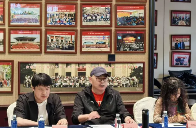 儿童电影《黑犬》剧本研讨会在京举行,聚焦草原传说与儿童心理表达 | 情报图 儿童电影《黑犬》剧本研讨会在京举行,聚焦草原传说与儿童心理表达 | 情报图
