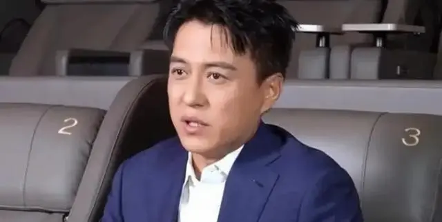 朱珠钟汉良《蜜语纪》吻戏重拍27次，单日播放破8000万 | 细节速览