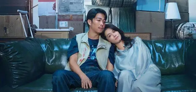 电影《门牙》五一档上映：门牙脱落事件牵出普通情侣现实困境 | 情报图