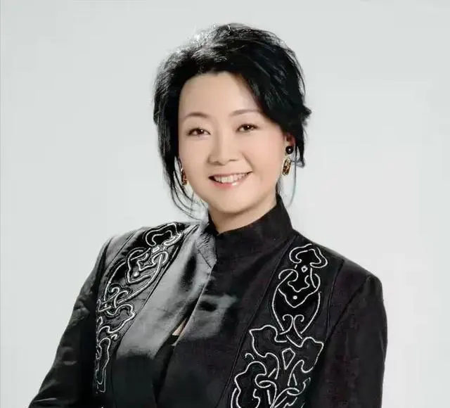 萨日娜最初拒绝出演《闯关东》文他娘始末 | 细节速览